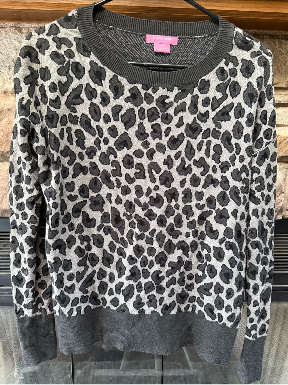 Women’s Isaac Mizrahi  Gray and Black Leopard Print Crewneck Sweater